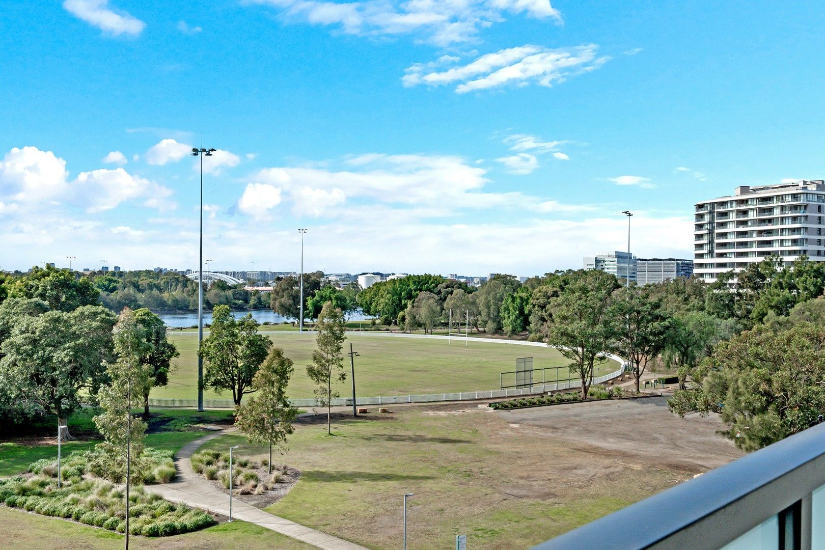 2 bedrooms Apartment / Unit / Flat in 404/7-9 Gertrude Street WOLLI CREEK NSW, 2205