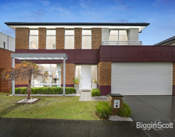 11 Lords Avenue, Mulgrave VIC 3170