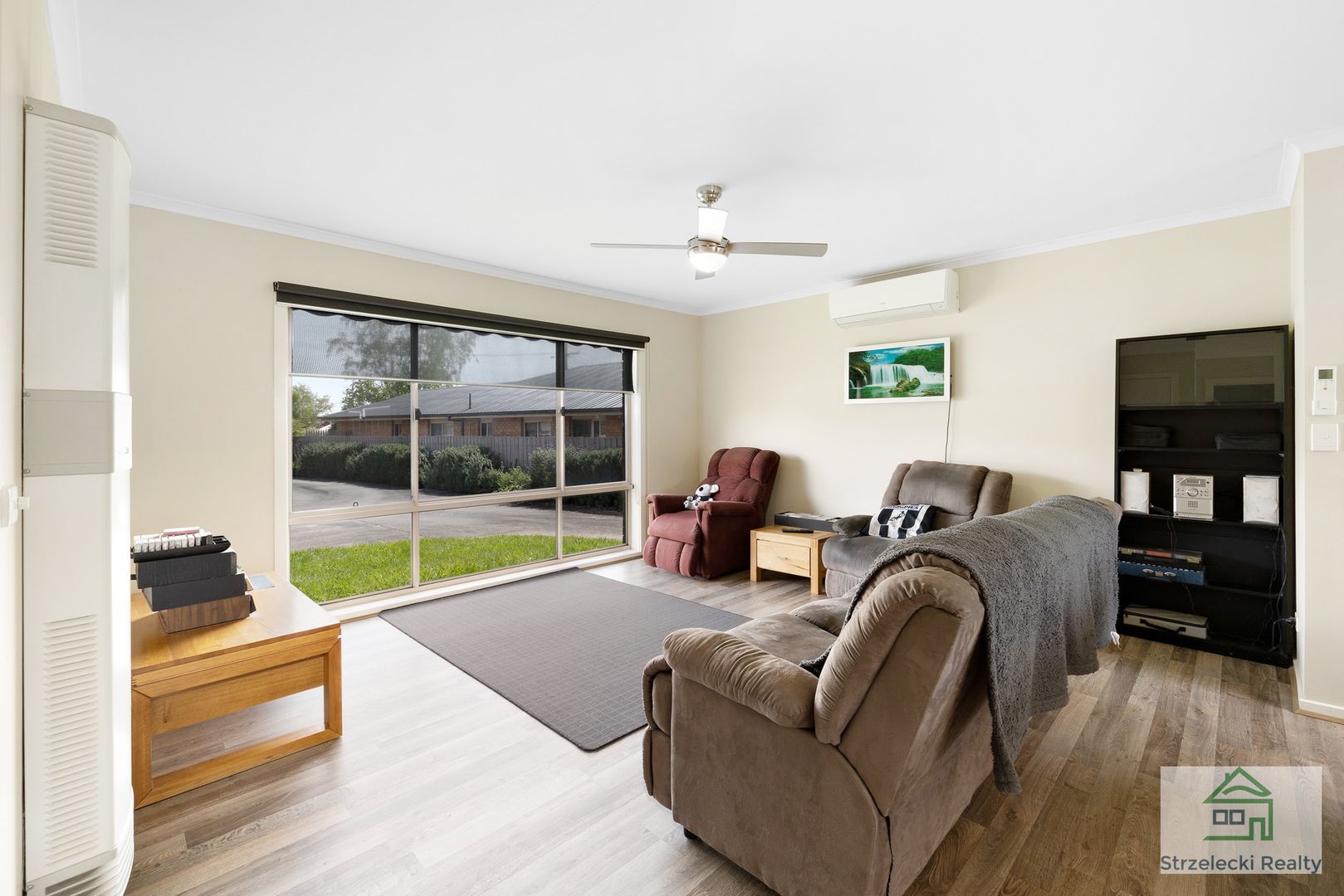 2/16 Cross Street, Trafalgar VIC 3824, Image 2