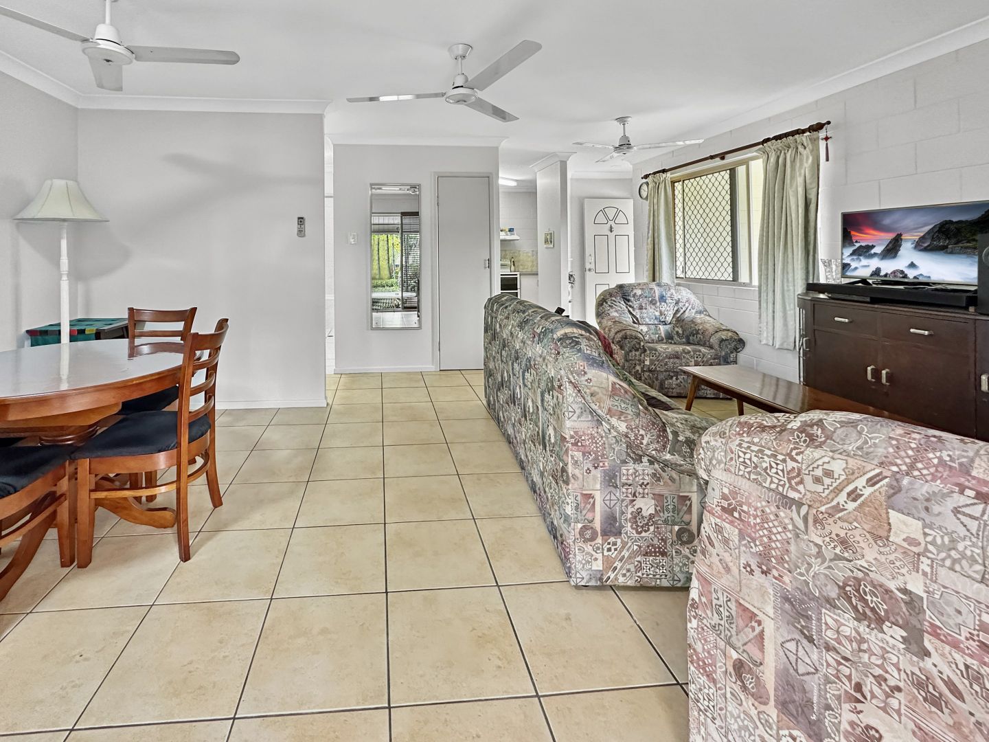 1/15-17 Second Avenue, Railway Estate QLD 4810, Image 2