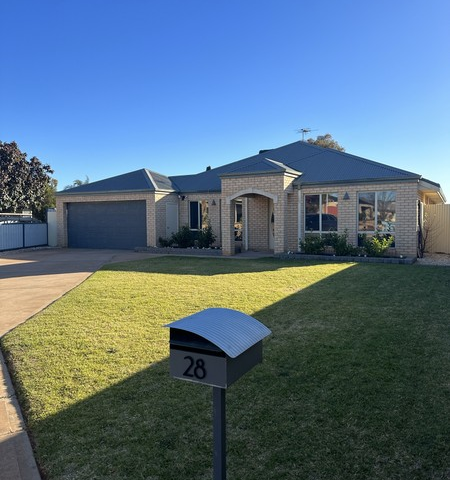 28 Nganka Way, Hannans WA 6430