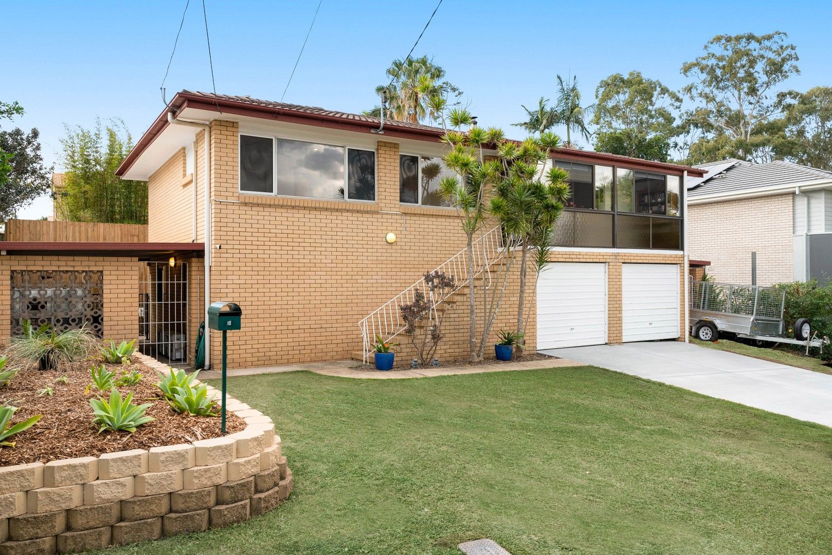 3 bedrooms House in 18 Handon Street MANSFIELD QLD, 4122