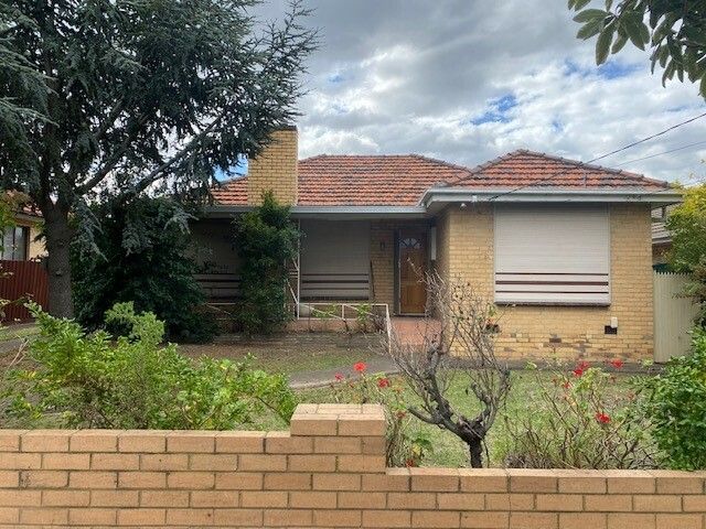 3 bedrooms House in 22 Alexander St AVONDALE HEIGHTS VIC, 3034