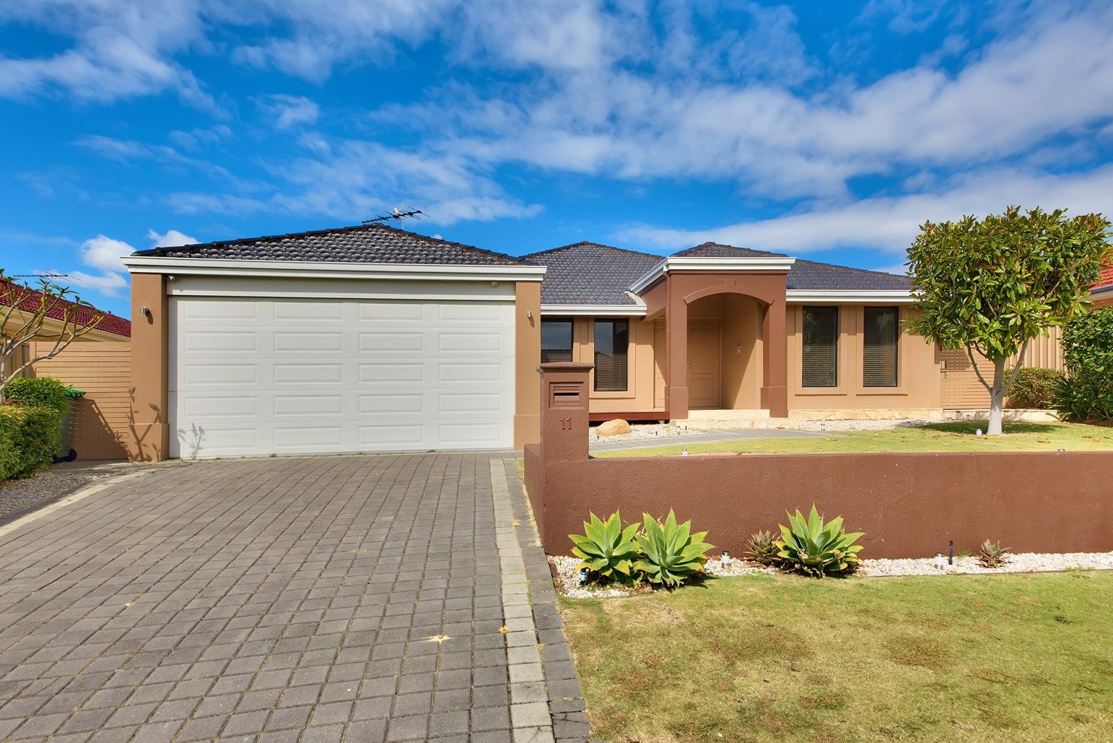 11 Banksaddle Place, Dianella WA 6059, Image 0