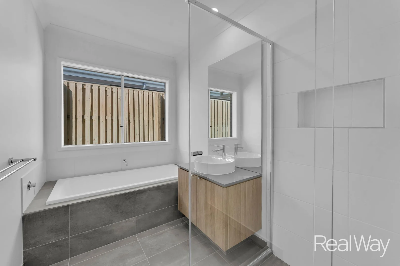 Additional image 6 of 28 Seymour Way, White Rock QLD 4306