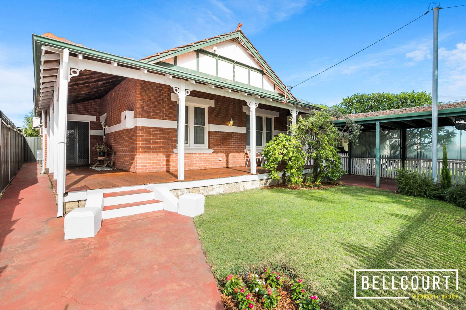 4 bedrooms House in 23 Wilberforce Street MOUNT HAWTHORN WA, 6016