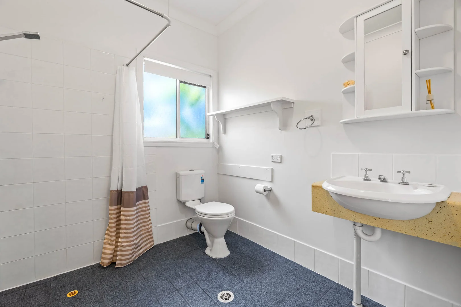 Additional image 25 of 38 Noyes Parade, Karragarra Island QLD 4184