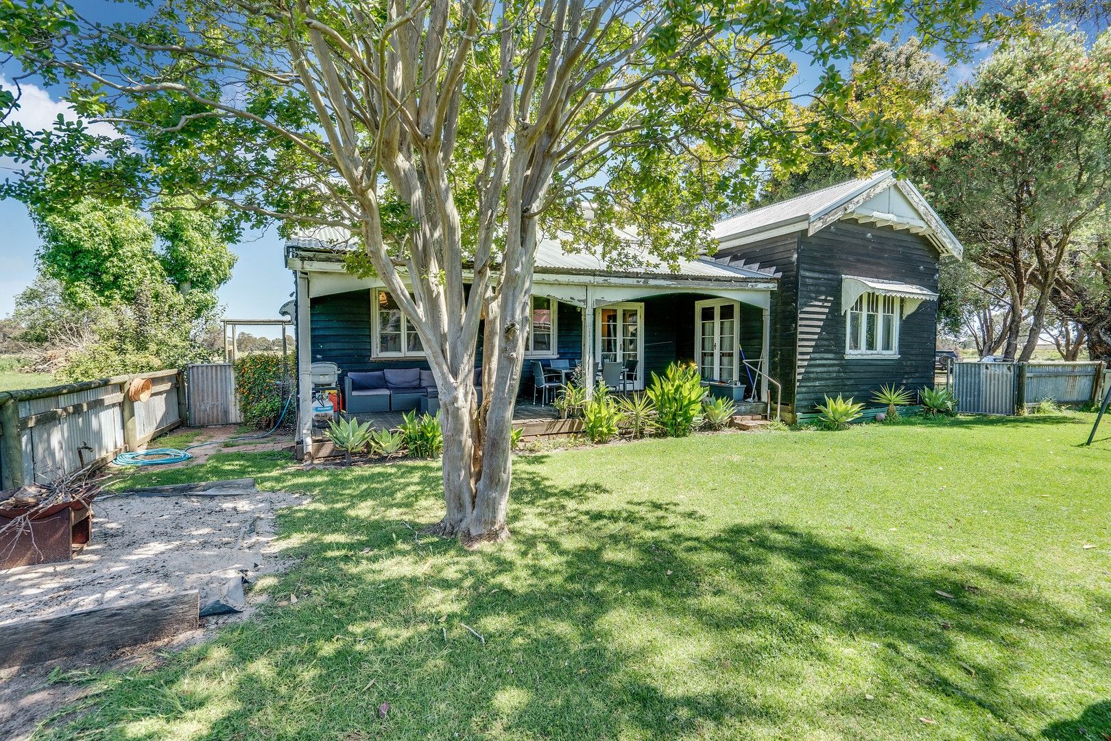 42 Clearys Road, Dardanup WA 6236 Farm for Sale 995,000 Domain