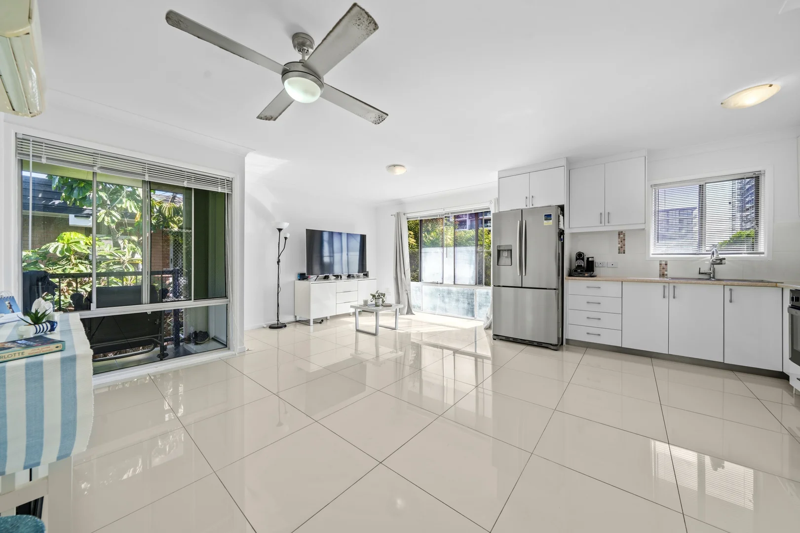 Additional image 2 of 4/17 Darrambal Street, Chevron Island QLD 4217