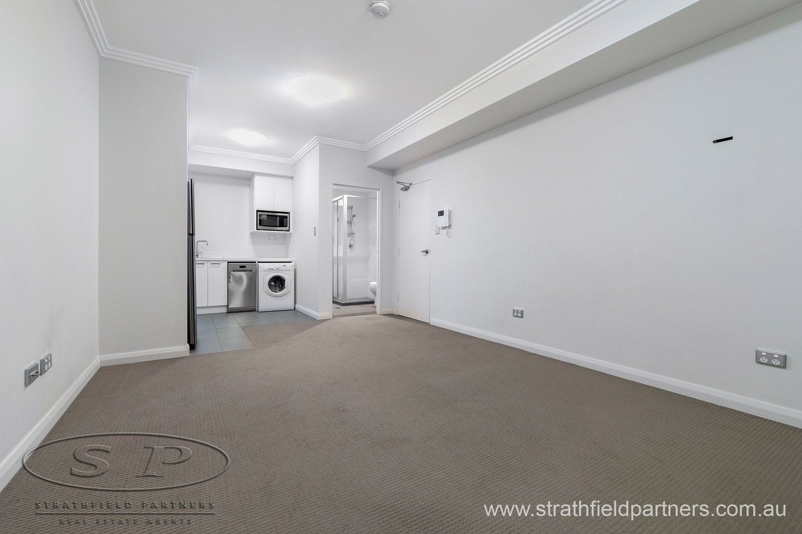 Q403/81 Courallie Avenue, Homebush West NSW 2140, Image 1