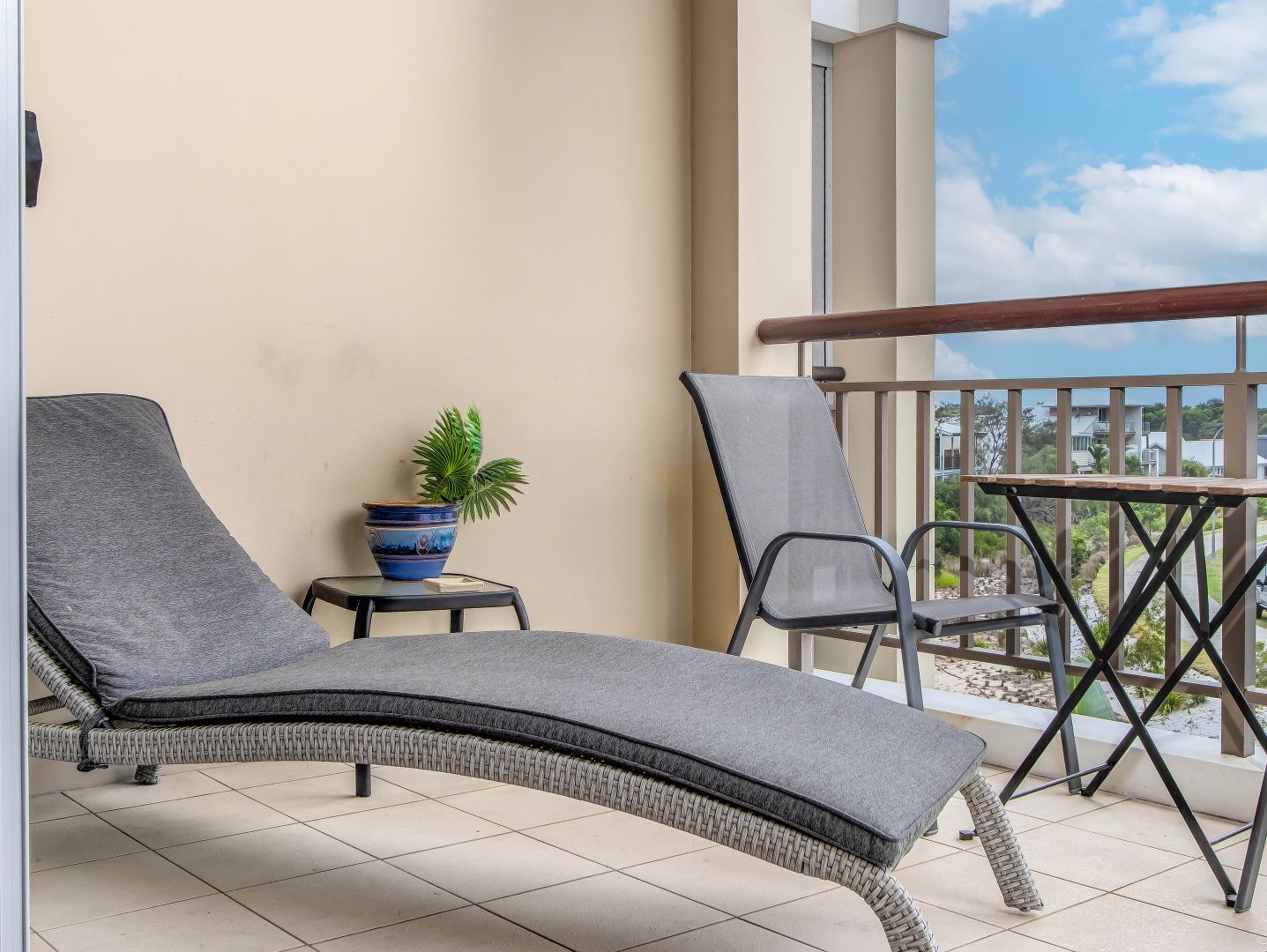 Unit 202 Santai Resort/35/9-13 Dianella Drive, Casuarina NSW 2487, Image 2