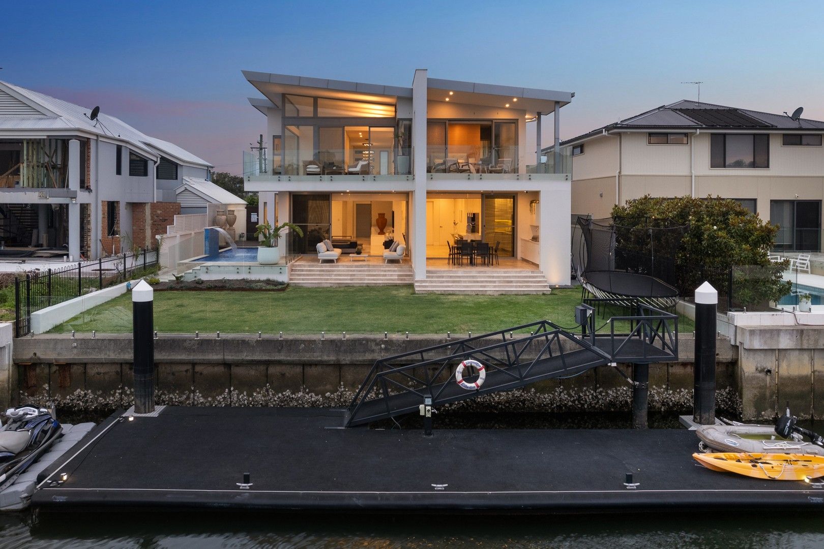 4 bedrooms House in 58 Roper Crescent SYLVANIA WATERS NSW, 2224