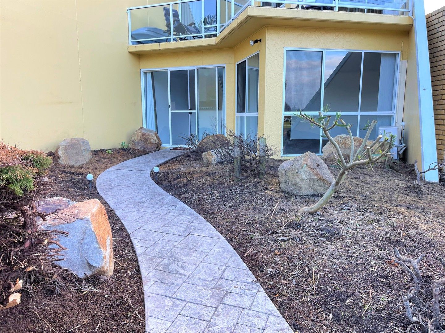 2 bedrooms Apartment / Unit / Flat in 2/641 Esplanade LAKES ENTRANCE VIC, 3909