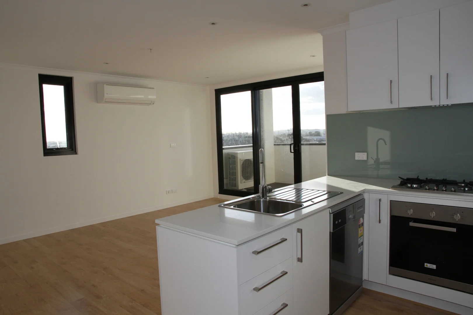 Additional image 5 of 604/28 Warwick Avenue, Springvale VIC 3171