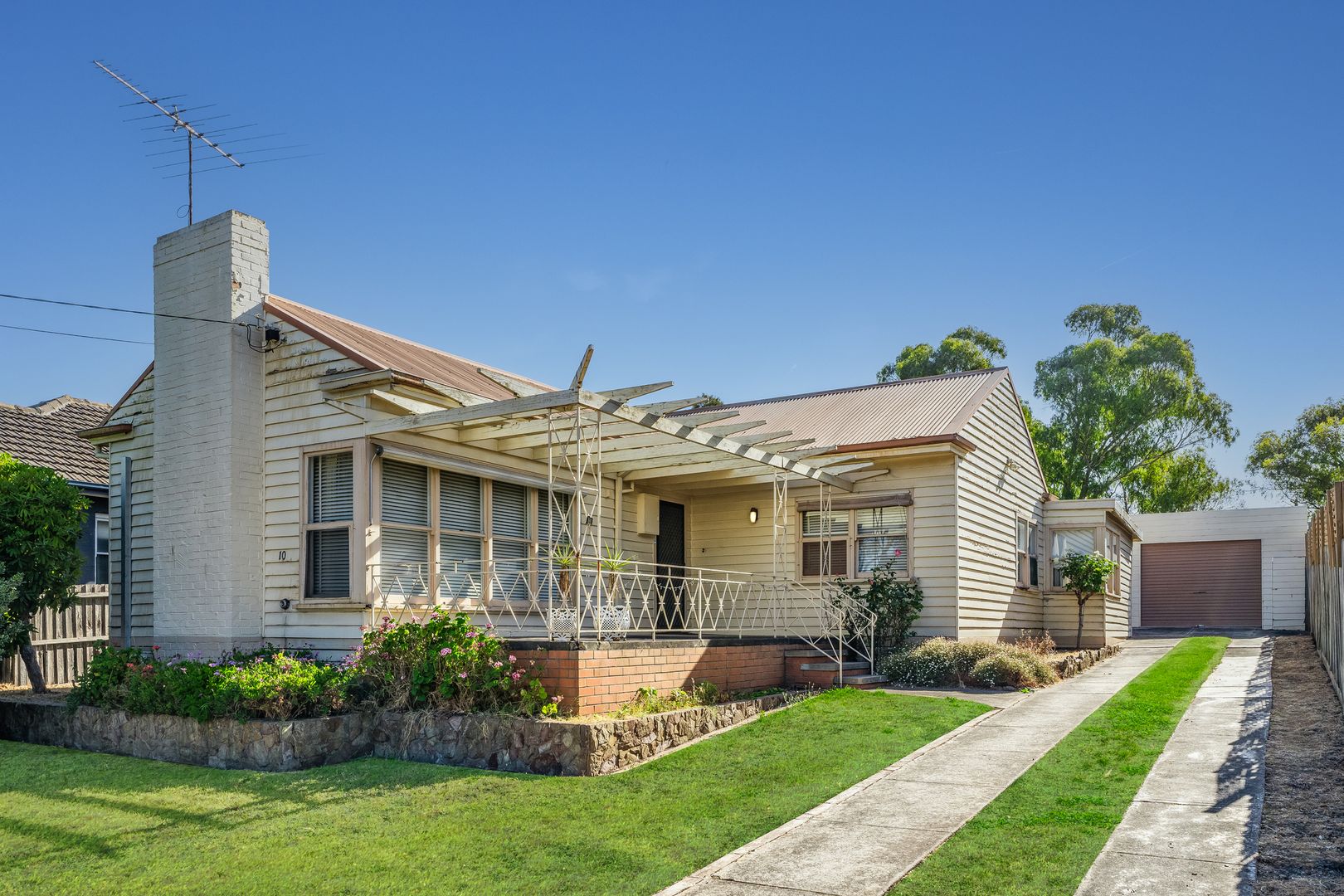 10 Arthur Street, Hamlyn Heights VIC 3215, Image 1