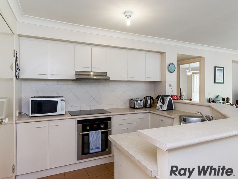 13 Paddington Cr, Stretton QLD 4116, Image 2