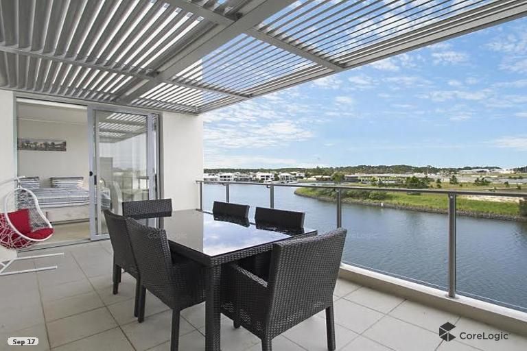 143/3 Pendraat Parade, Hope Island QLD 4212