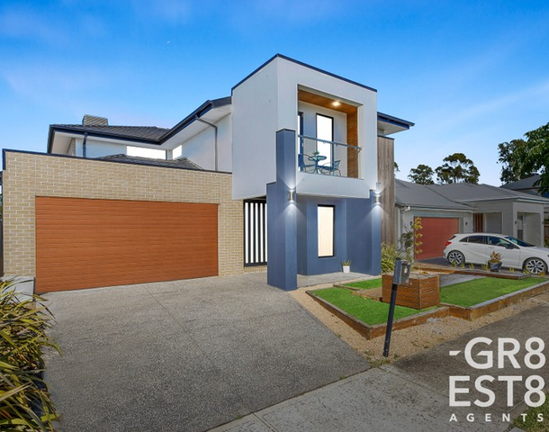 16 Fintona Crescent, Cranbourne West VIC 3977