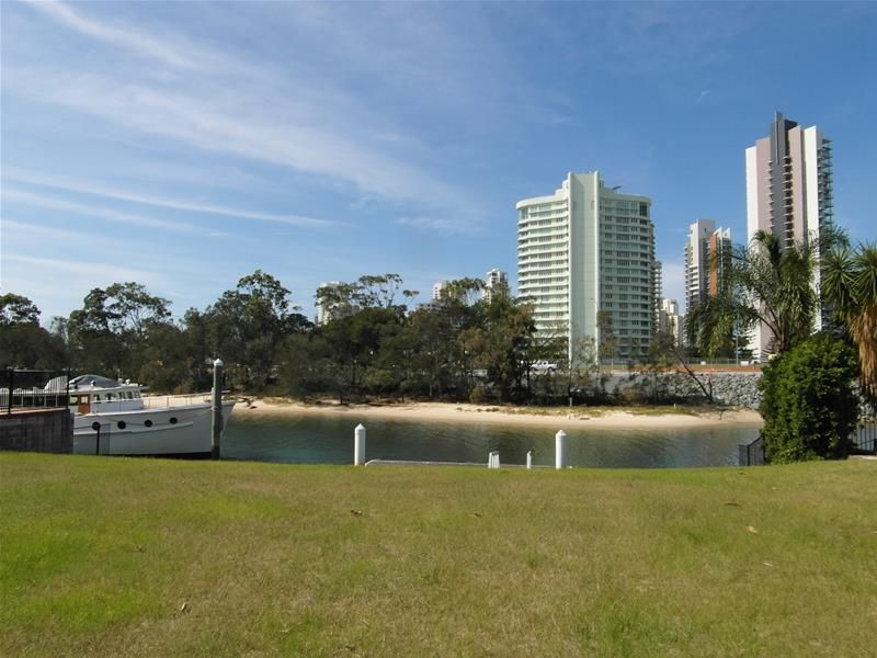 55 Commodore Drive, Paradise Waters QLD 4217, Image 1