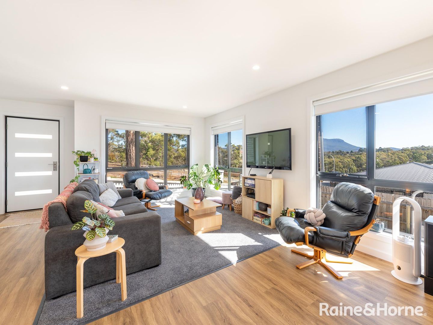 27 Lomandra Drive, Blackmans Bay TAS 7052, Image 1