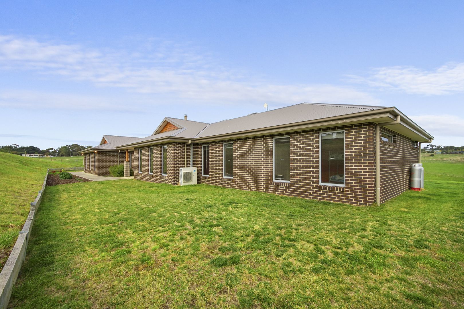 10 Hazelwood Ridge, Hazelwood North VIC 3840 House for Sale 695000