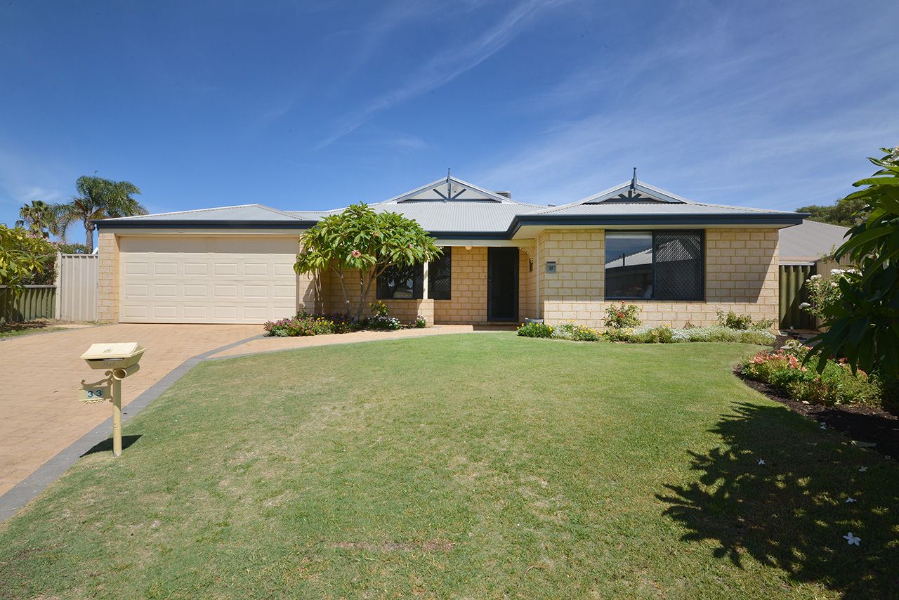 4 bedrooms House in 33 Allum Green MERRIWA WA, 6030