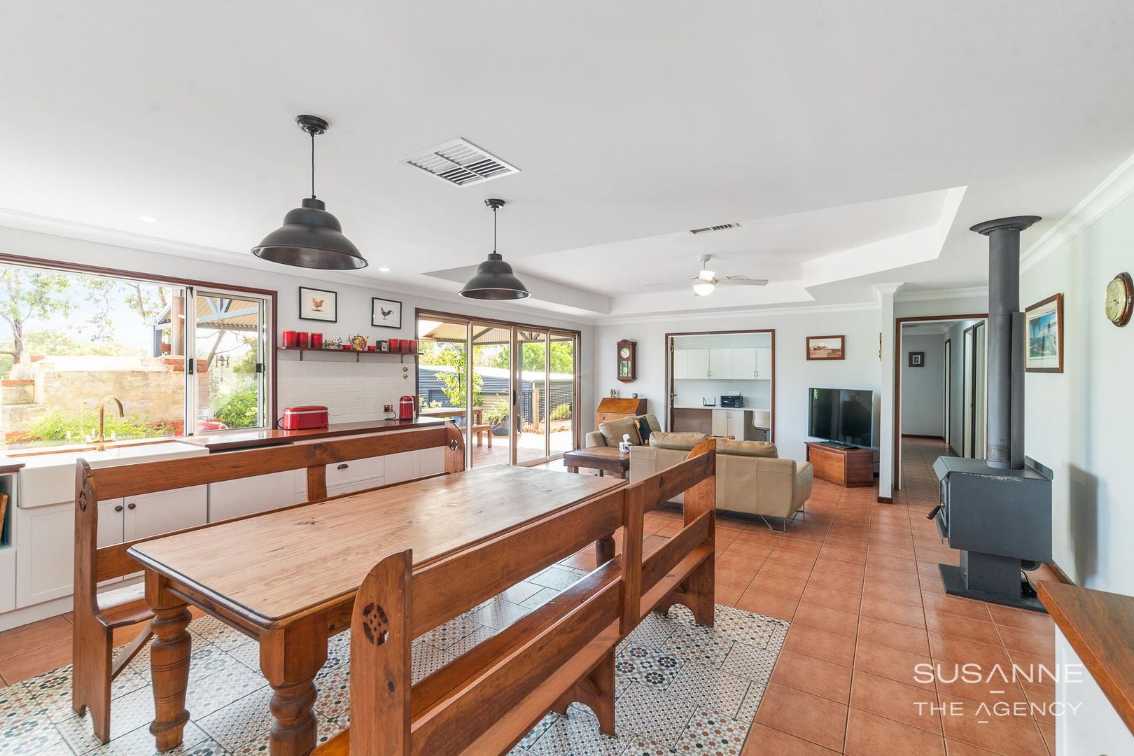 16 Bowtell Road, Lesmurdie WA 6076, Image 2