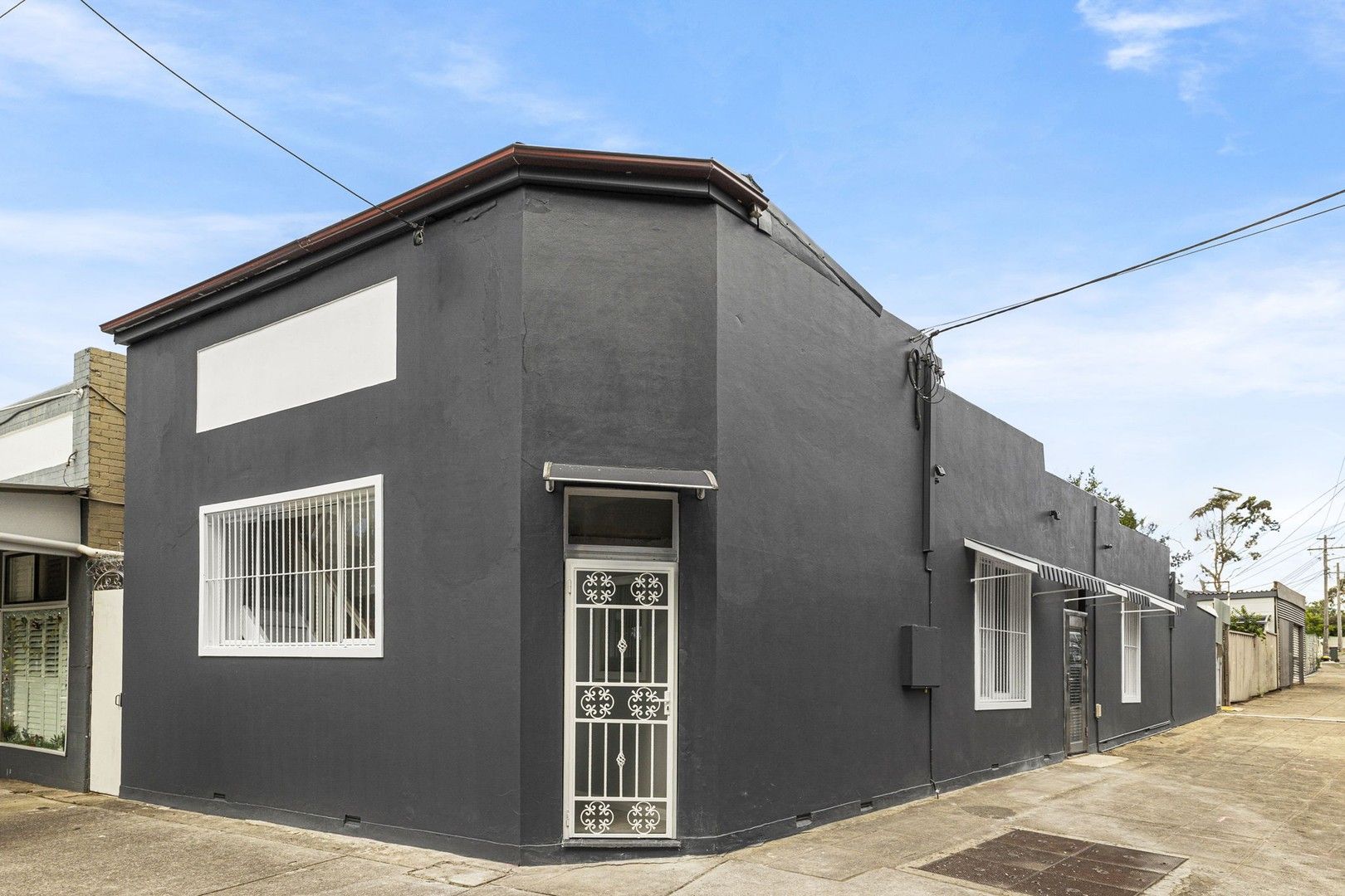 2 bedrooms Apartment / Unit / Flat in 1/24 Griffiths Street TEMPE NSW, 2044