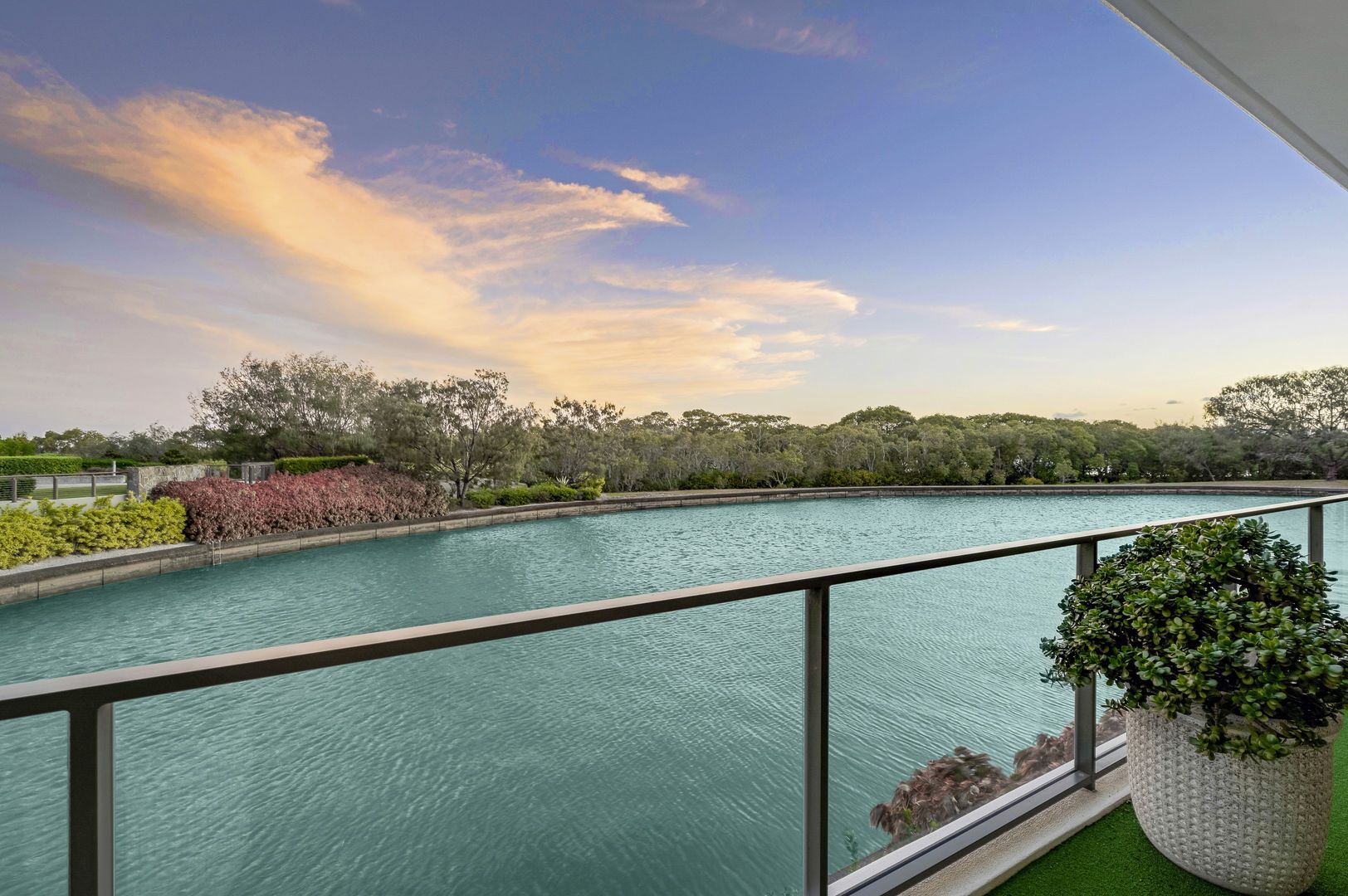 29102 Ephraim Island, Paradise Point QLD 4216, Image 1