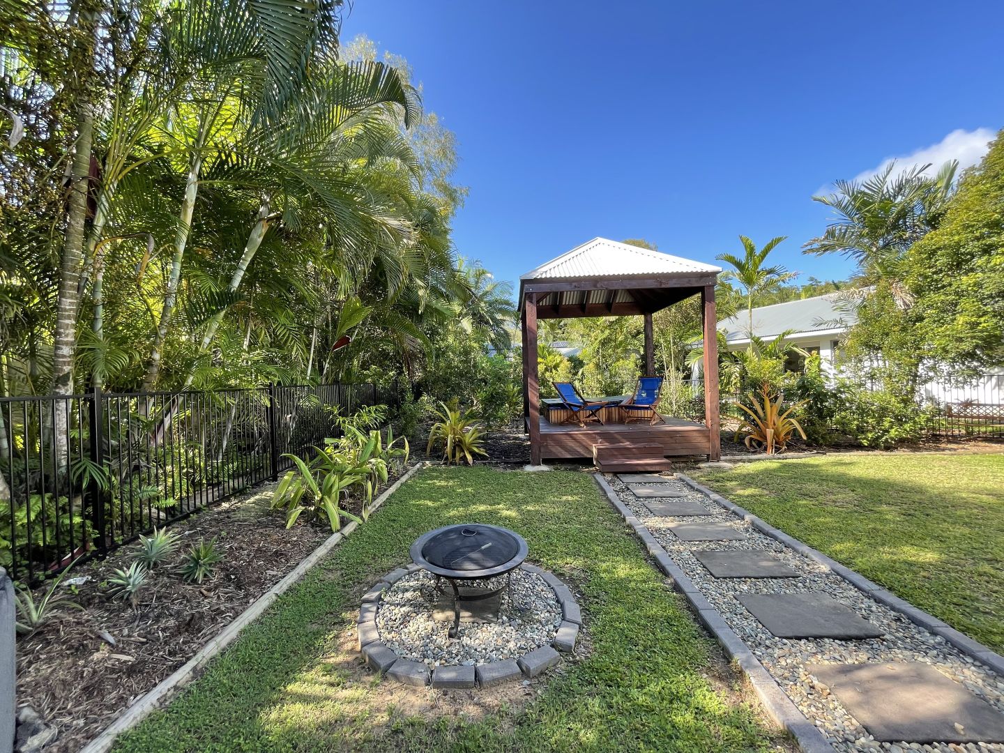 22 Southward Street, Mission Beach QLD 4852