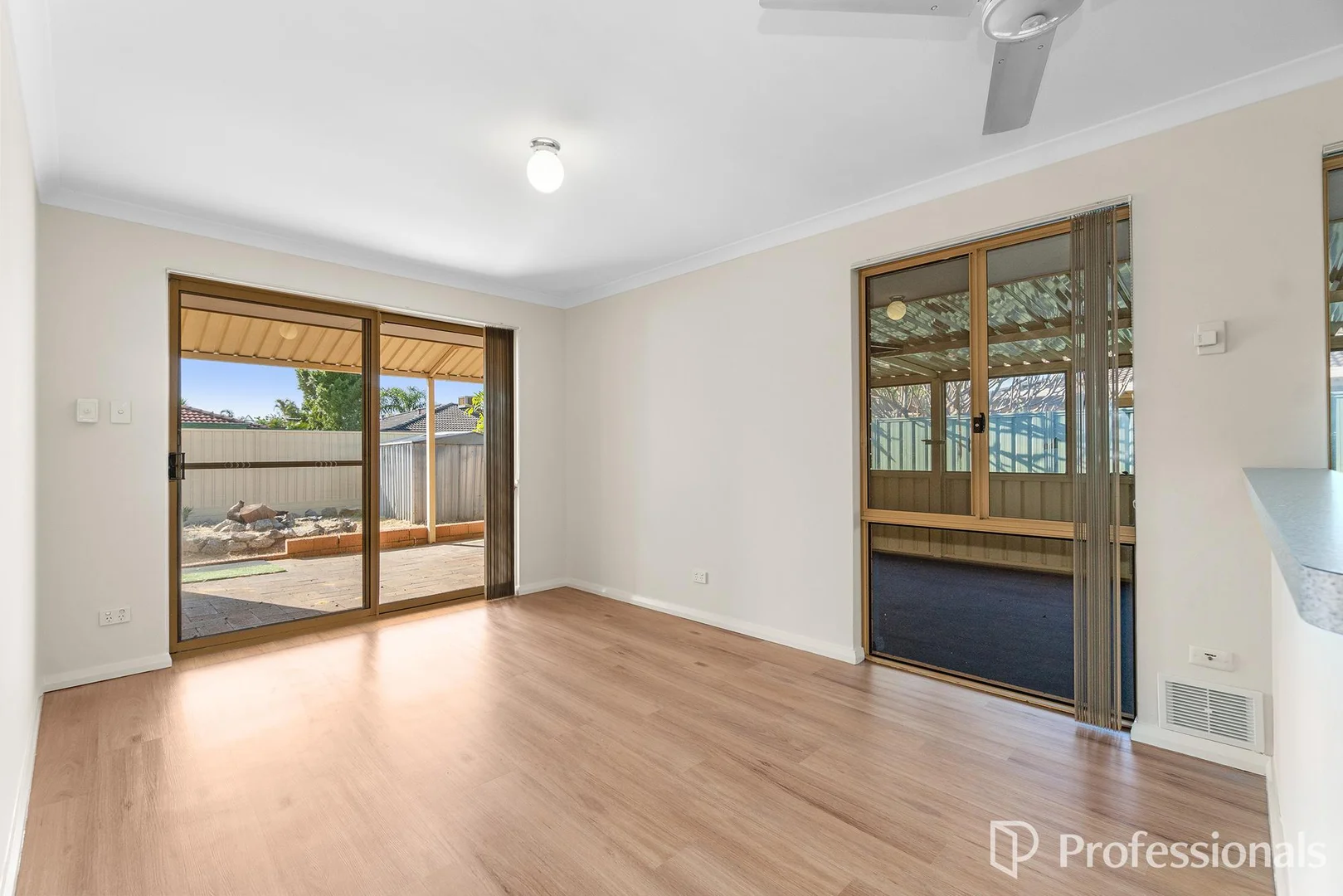 Additional image 19 of 142 Seville Drive, Seville Grove WA 6112