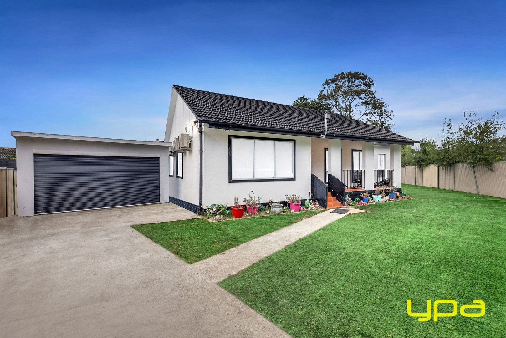 6 bedrooms House in 6 Mattea Court RESERVOIR VIC, 3073