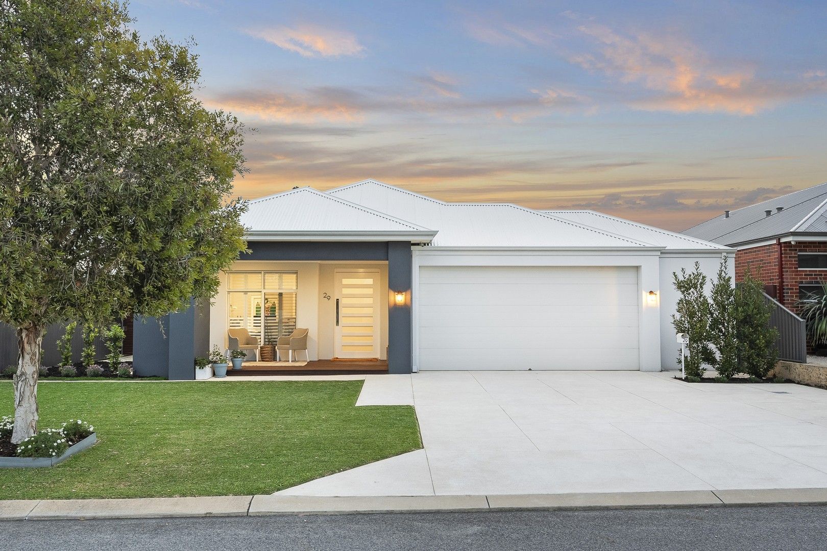 4 bedrooms House in 29 Everest Way BALDIVIS WA, 6171