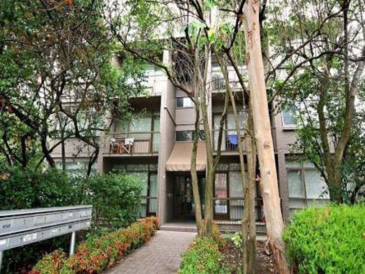 1 bedrooms Apartment / Unit / Flat in 9/20 Valentine Grove ARMADALE VIC, 3143