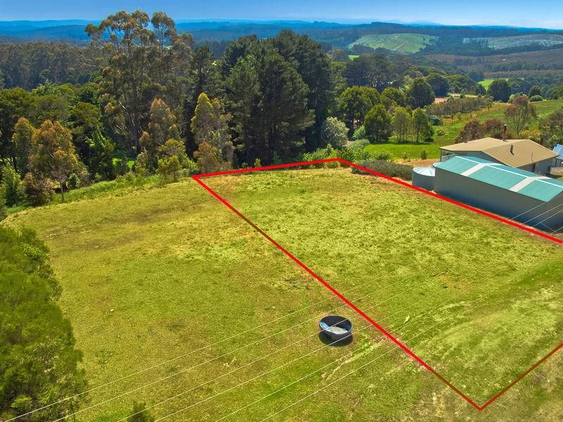 52 Gardner Street, BEECH FOREST VIC 3237, Image 2