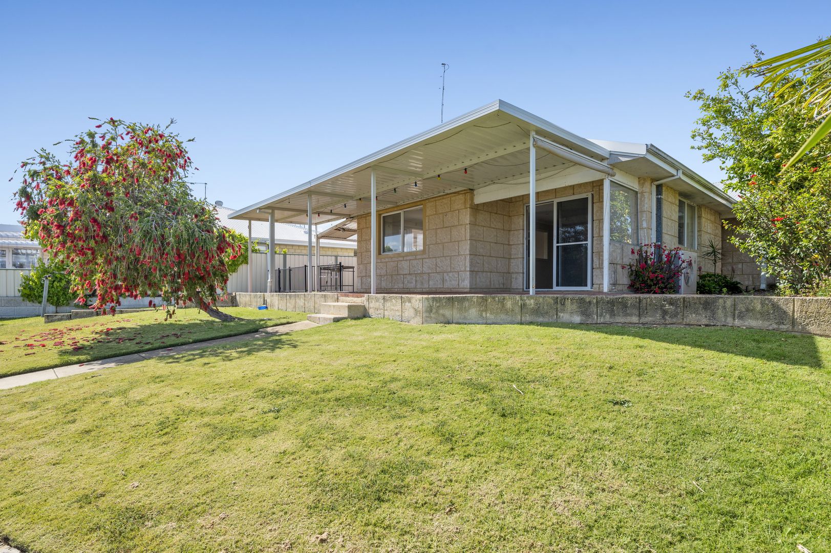 49 Tanderra Place, South Yunderup WA 6208, Image 2
