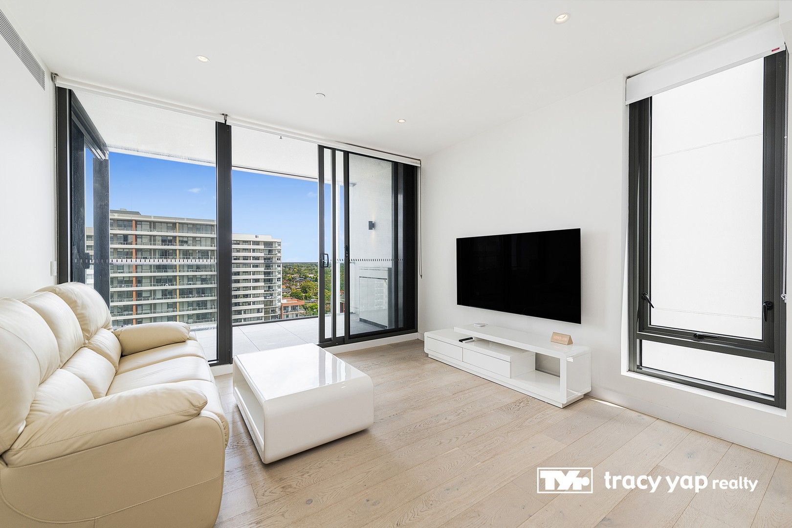 1 bedrooms Apartment / Unit / Flat in 2207/120 Herring Road MACQUARIE PARK NSW, 2113