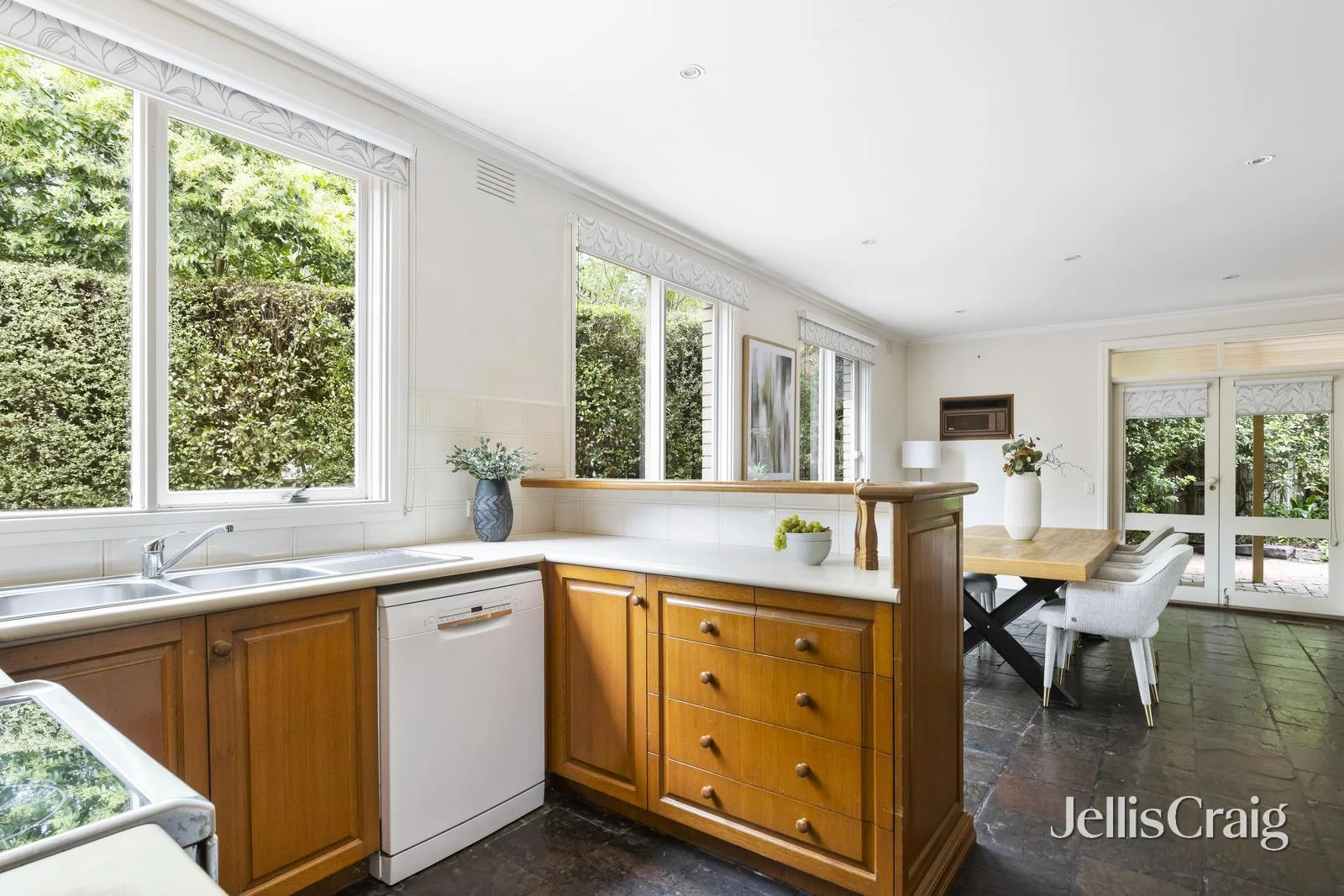 Additional image 9 of 5 Griffin Close, Surrey Hills VIC 3127