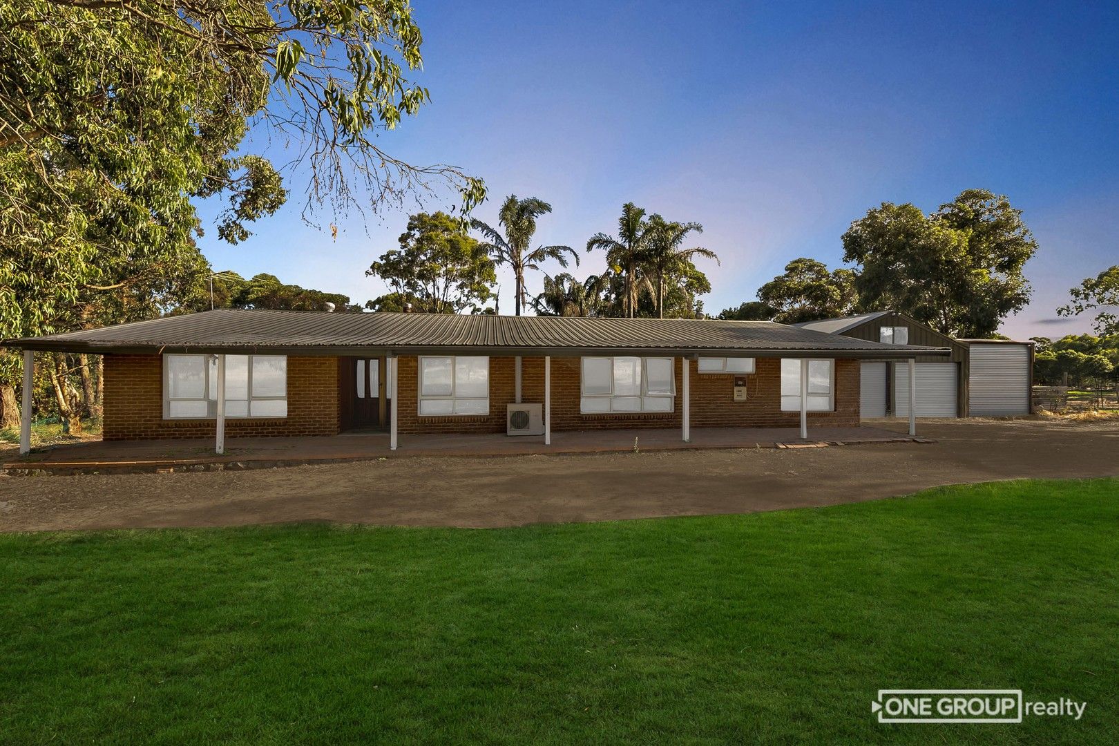 5 bedrooms House in 234 Cookes Road DOREEN VIC, 3754