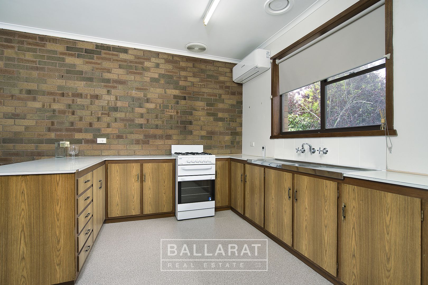 3/21-23 Longley Street, Alfredton VIC 3350, Image 2