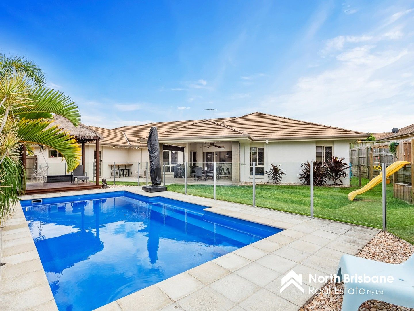 5 bedrooms House in 4 Couples Street NORTH LAKES QLD, 4509