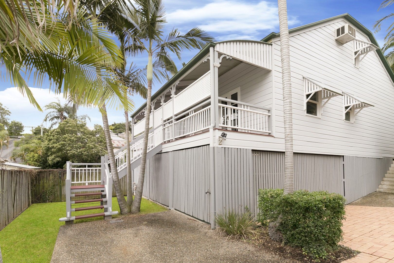 3 bedrooms House in 2/10 Cook Street RED HILL QLD, 4059