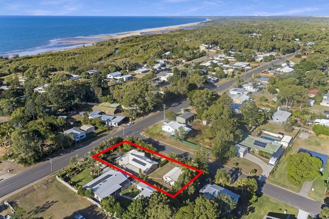 Picture of 20 Moore Park Road, MOORE PARK BEACH QLD 4670