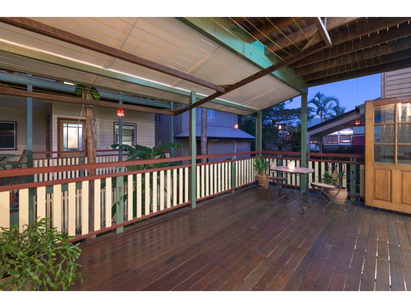 37 Wedd Street, SPRING HILL QLD 4000, Image 2