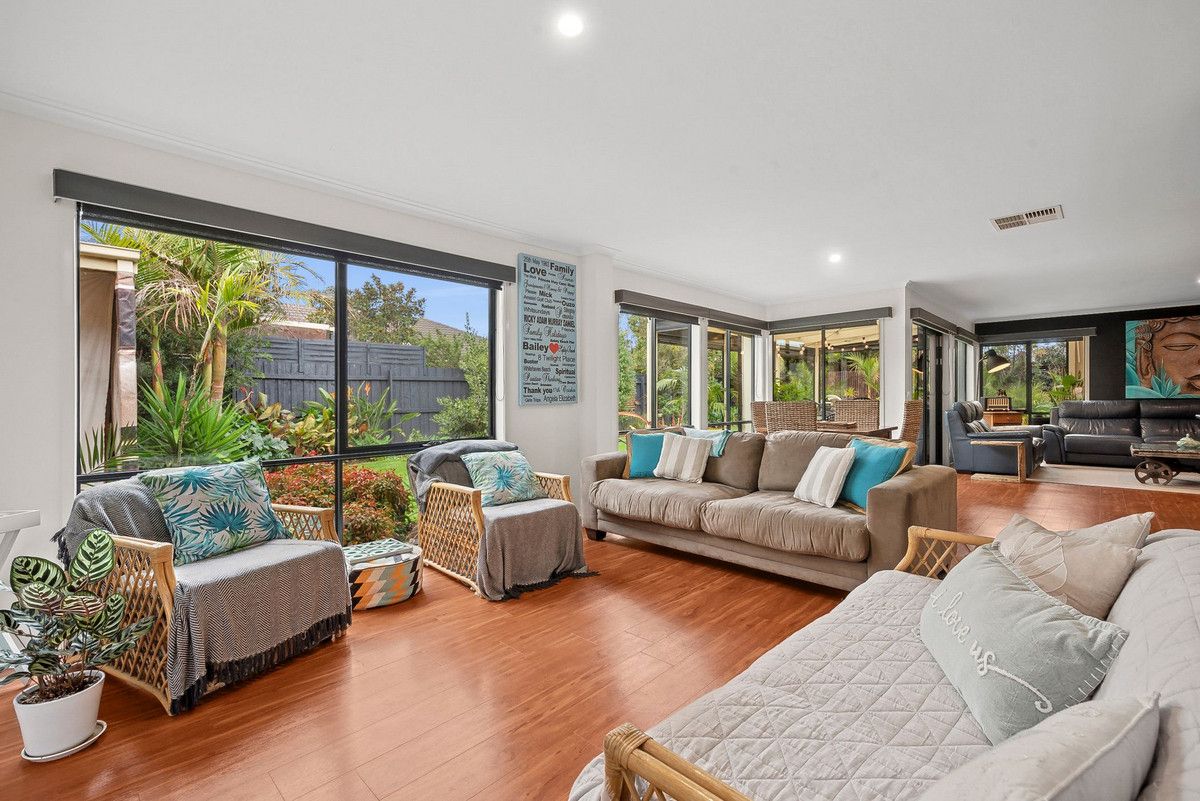 8 Twilight Place, Safety Beach VIC 3936, Image 2
