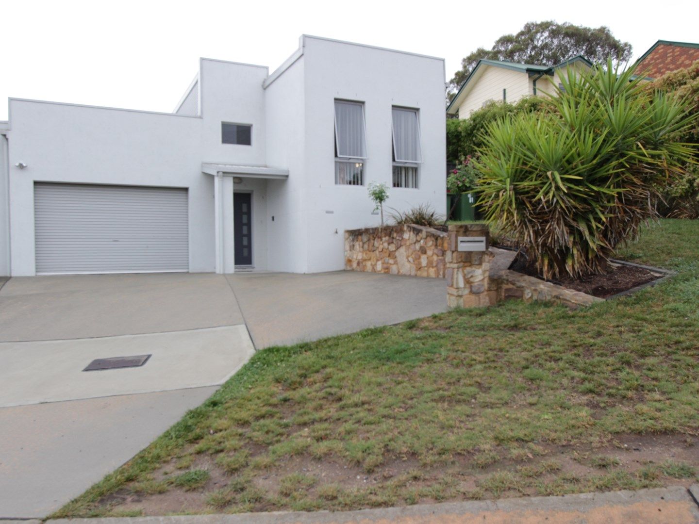 2/18 Breen Place, Jerrabomberra NSW 2619, Image 0