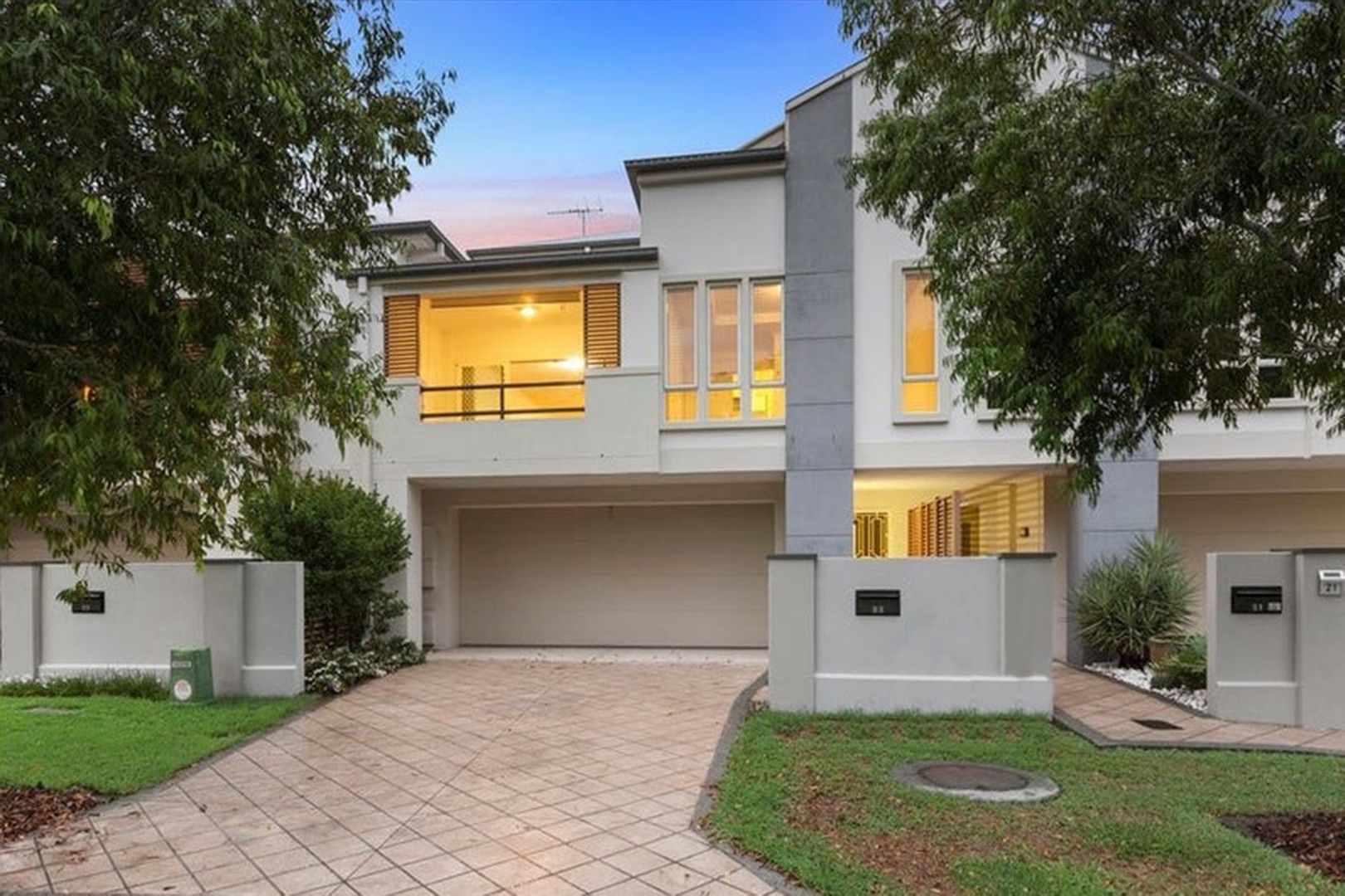 23 Greenway Cct, Mount Ommaney QLD 4074, Image 0