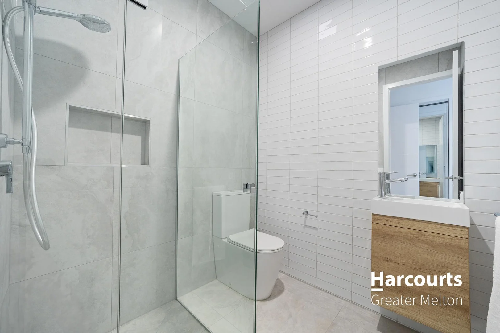 Additional image 9 of 13 Riversdale Boulevard, Weir Views VIC 3338