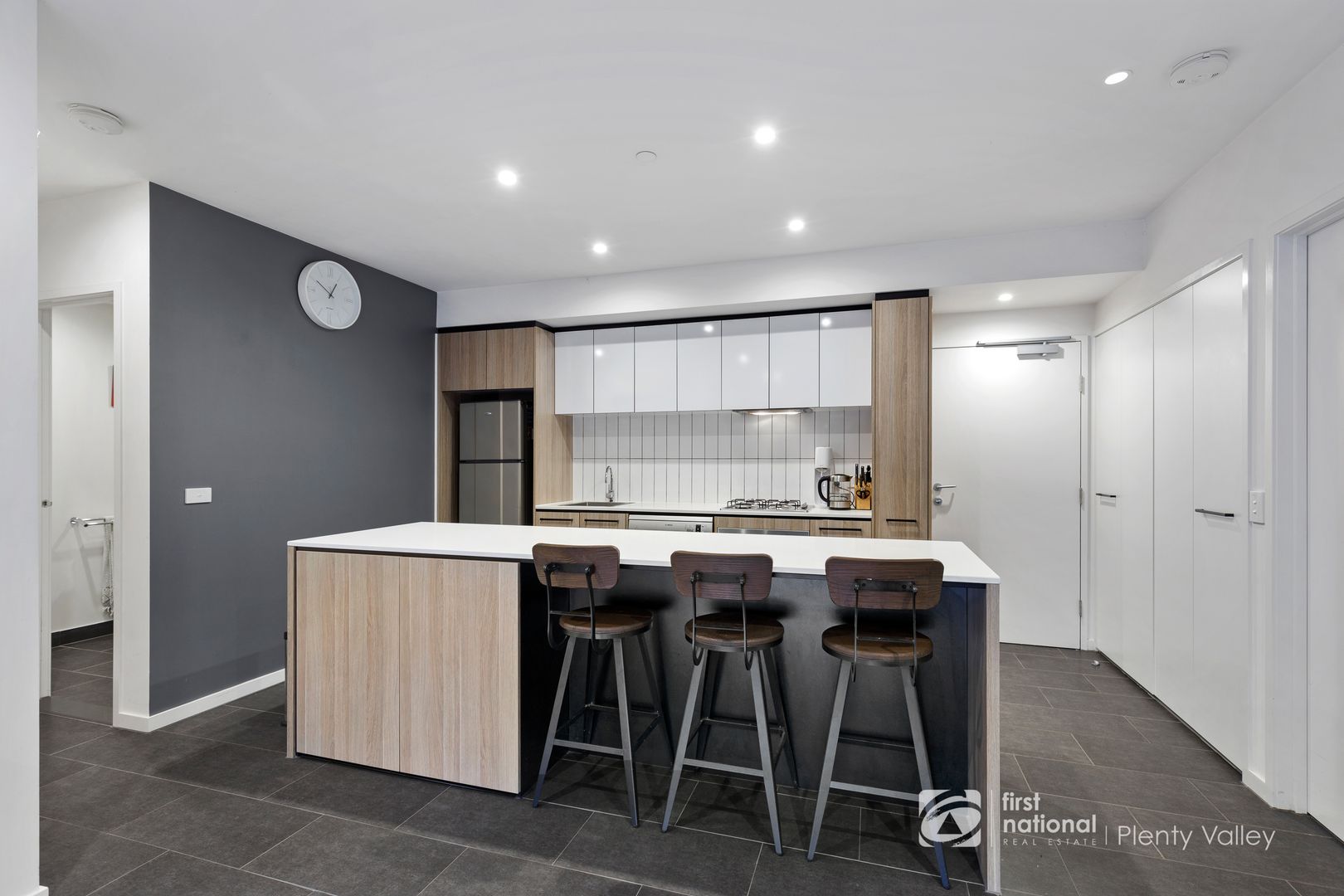 302/30 Oleander Drive, Mill Park VIC 3082, Image 2