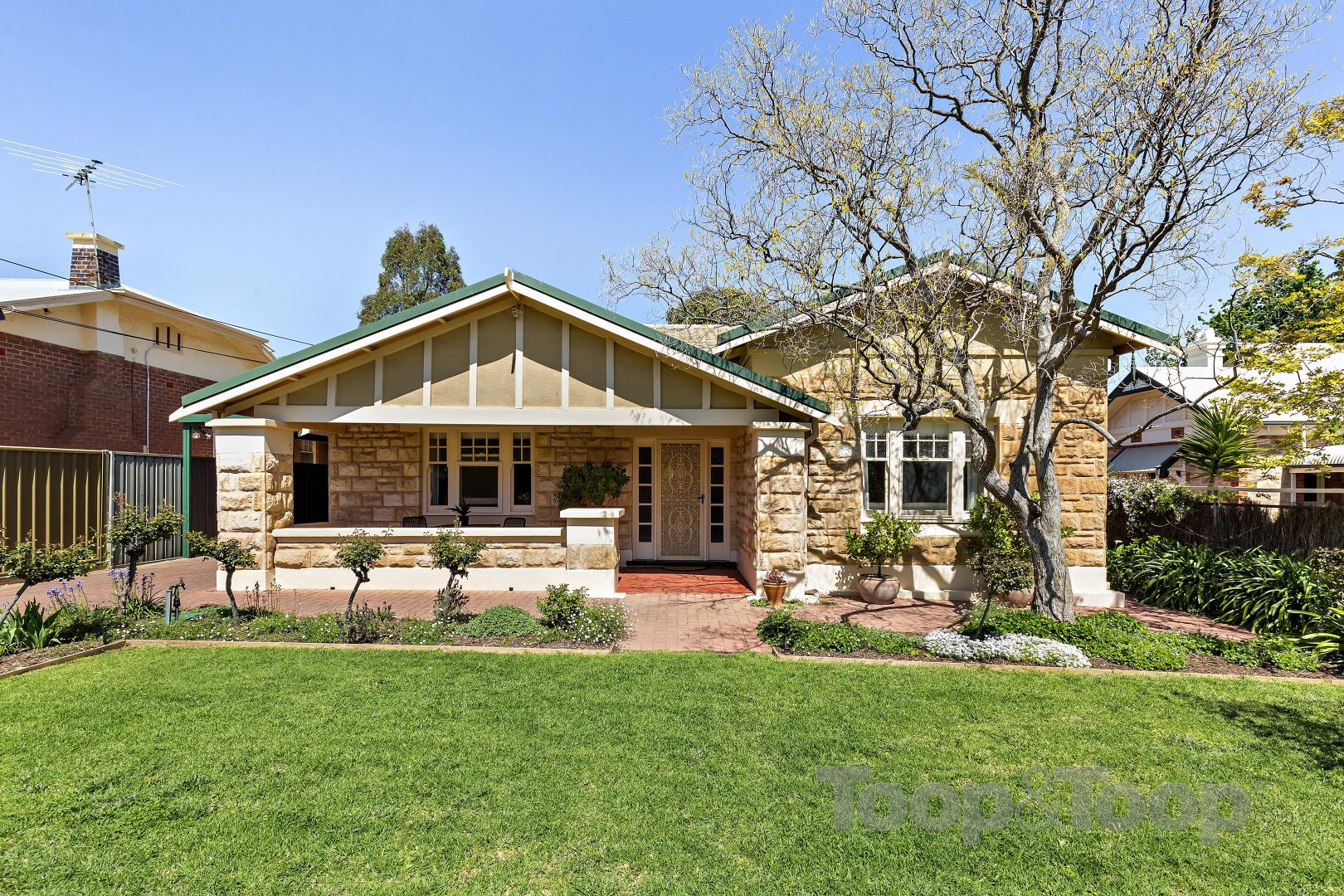 28 Godfrey Terrace, Leabroo Property History & Address Research Domain